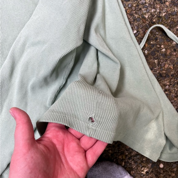 adorable green ribbed long sleeve tie up top cardigan - Picture 3 of 4